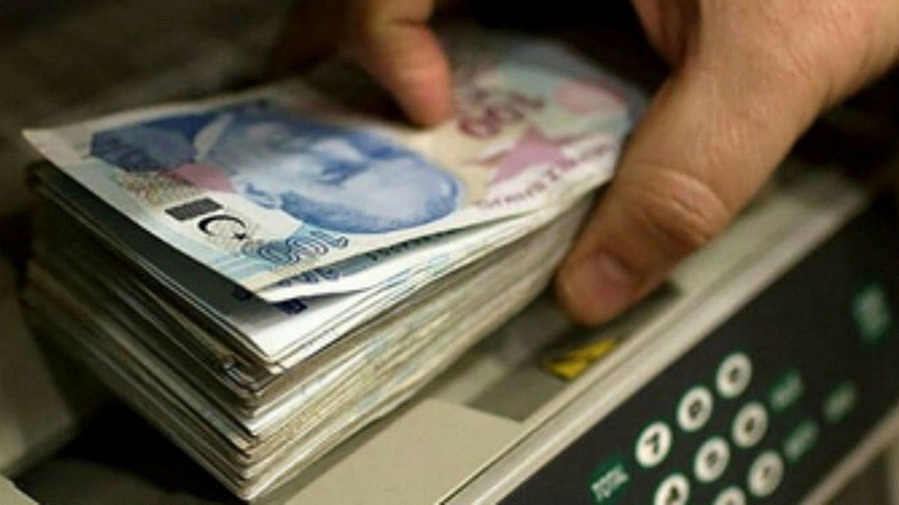 50 bin TL ihtiyaç kredisi için Vakıfbank, Akbank Ve QNB Finansbank’ın 36 ay vadeli taksit hesaplama tabloları