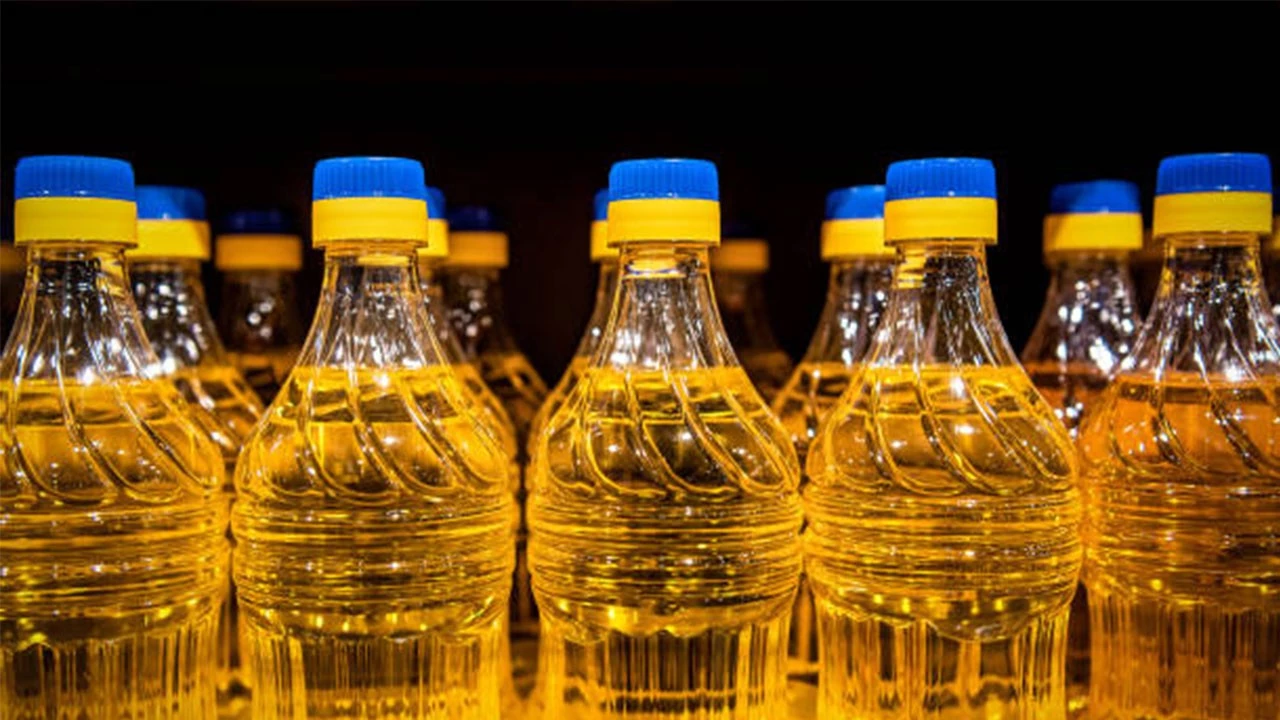 A101 yağ fiyatlarına okkalı indirimi duyurdu: 3 LT Mısırözü Yağı 125,00 TL, 5 LT Ayçiçek Yağı 419 TL