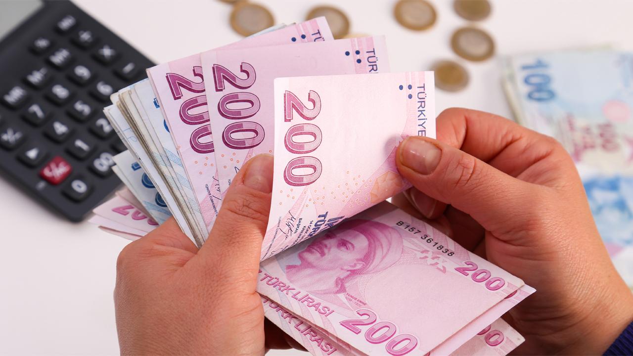 Emekliye 1-5 gün içinde 50 bin lira ödeme kararı!