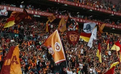 Galatasaray taraftarı o futbolcuya ateş püskürdü: Onun yüzünden kaybettik