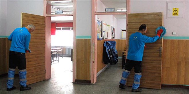Okullara 70 bin temizlik personeli alınıyor: İşte başvuru şartları