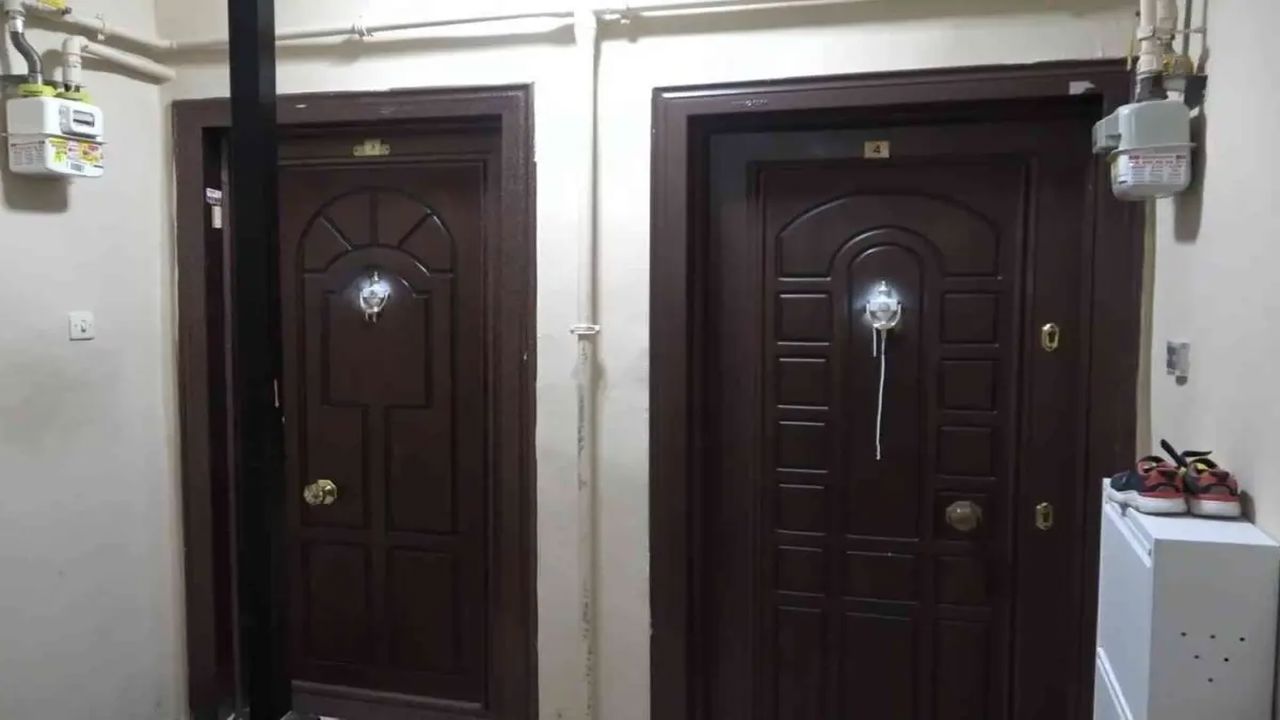 Kapı önüne çöp bırakan yandı: Tek ihbarla ceza kapıda